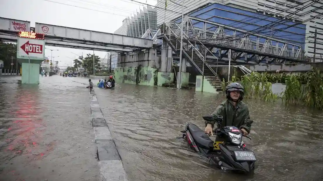 Penyebab Jakarta banjir