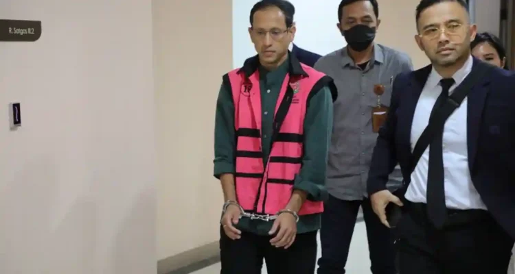 Dugaan Korupsi Nadiem, Hotman Minta Bantuan Prabowo
