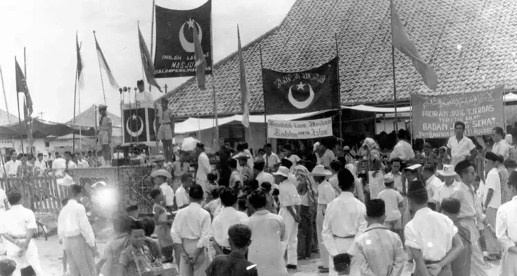 Partai Politik Pertama di Indonesia Jejak Awal Kesadaran Politik Bangsa